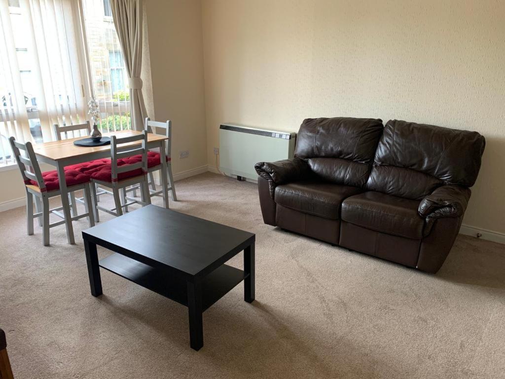 2 Bedroom Central Apartment Edinburgh Luaran gambar